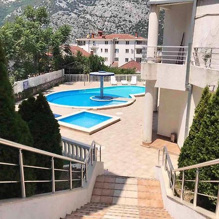 Roman Garden Apartment Risan Zewnętrze zdjęcie