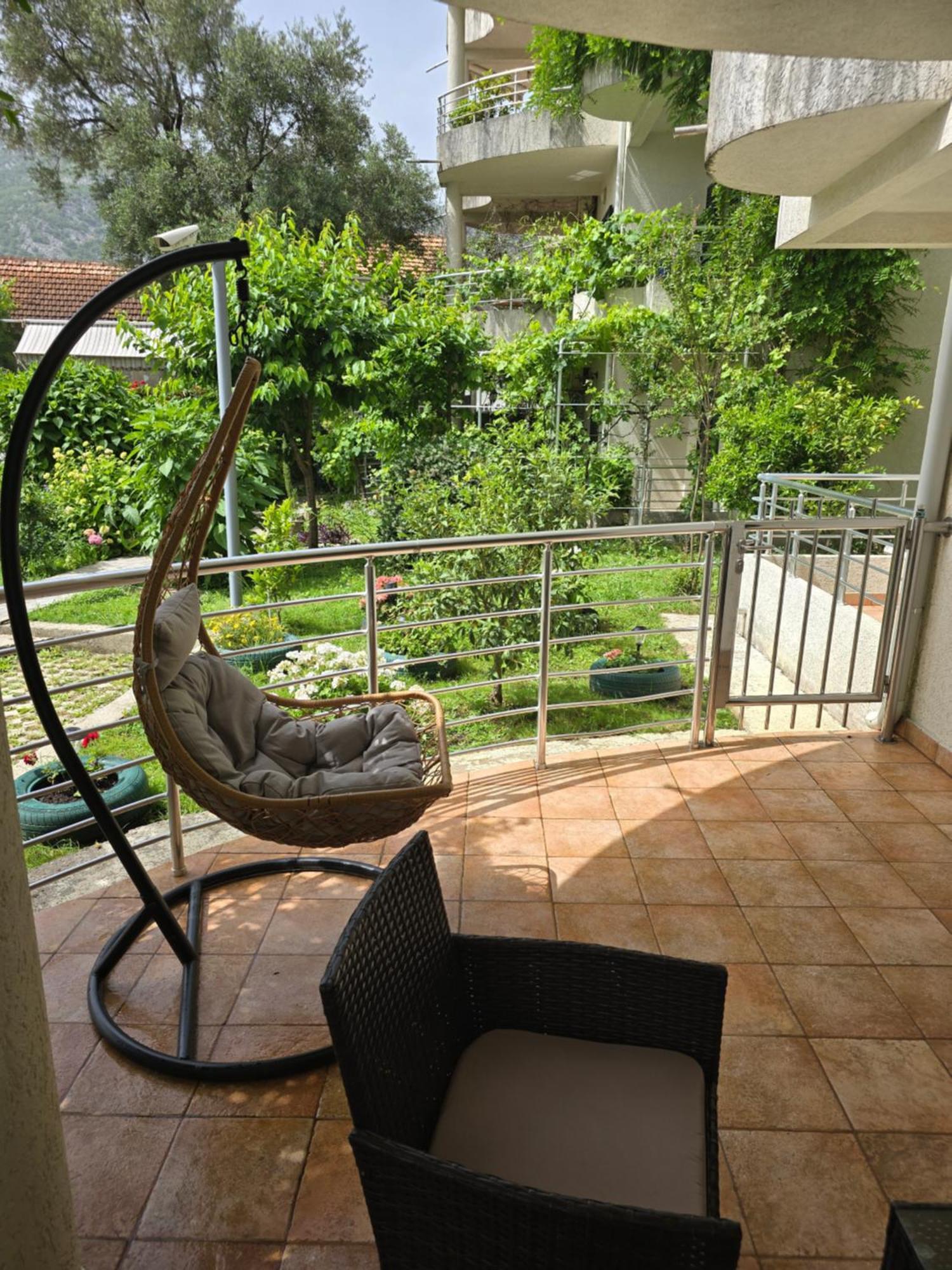 Roman Garden Apartment Risan Zewnętrze zdjęcie